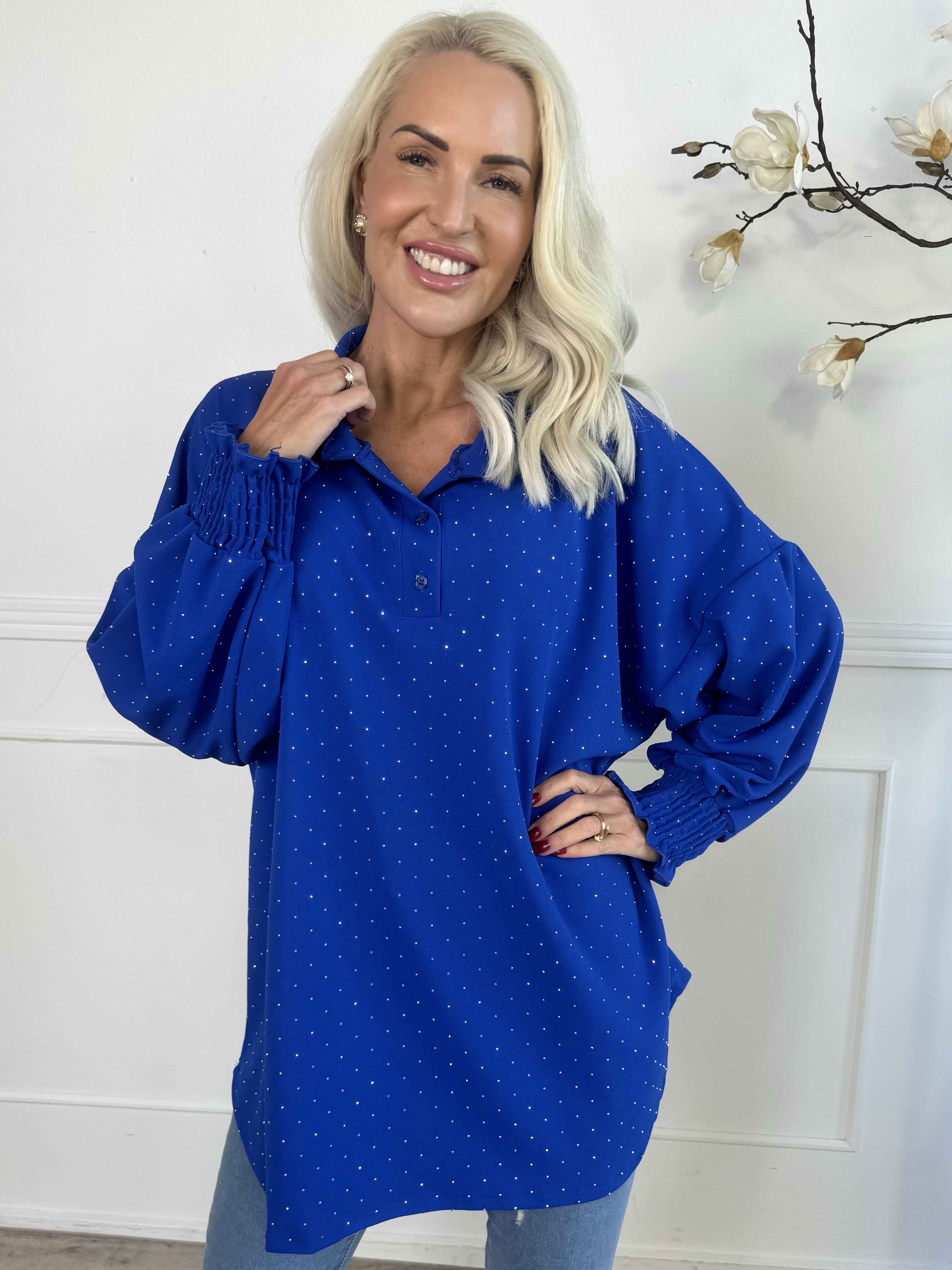 Aria - Tunika utsmyckad med gjutform och smock vid ärmen